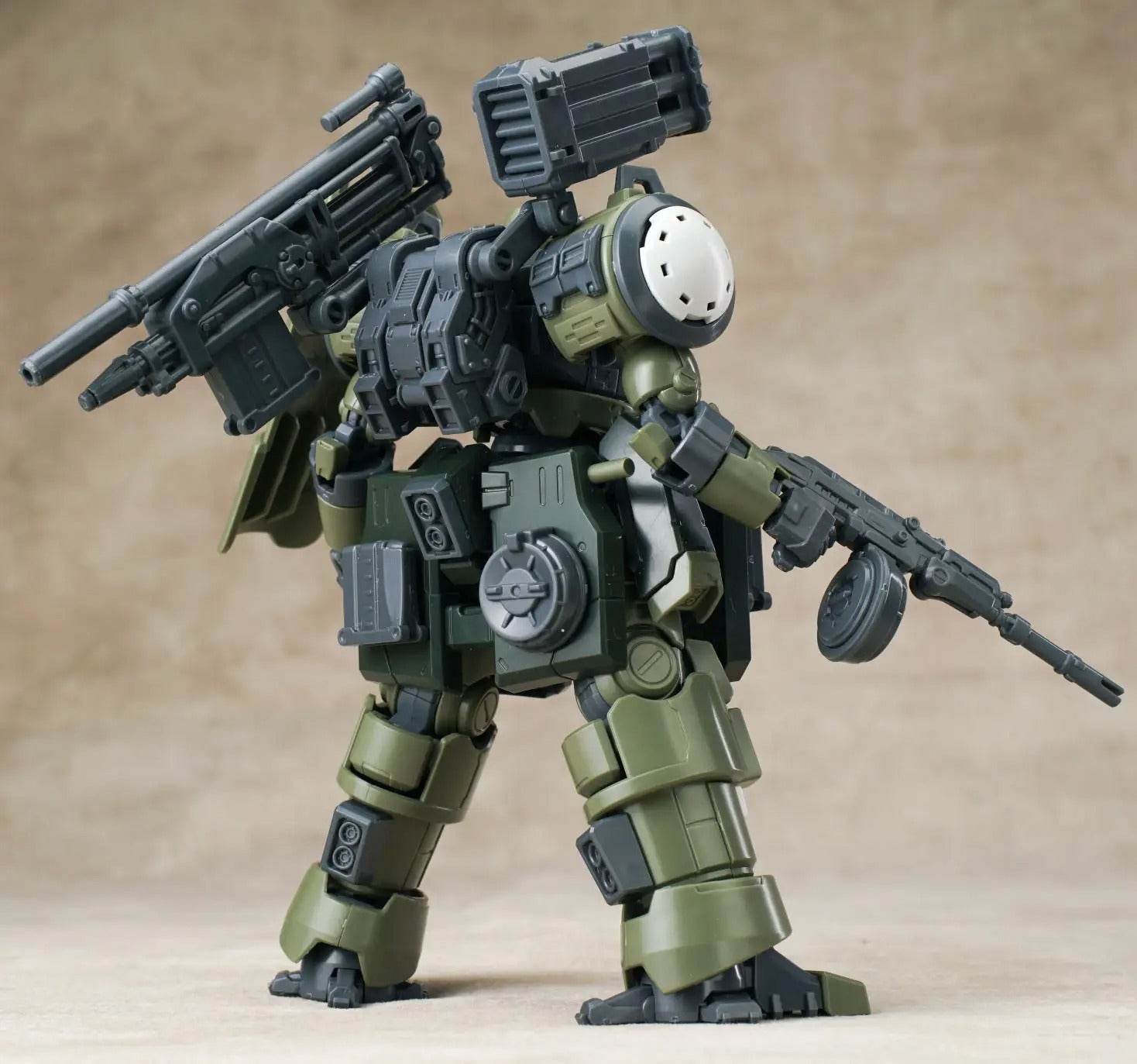 Sheik Mainland Ultra Action Trooper ZA-08 C1 Zarov Green Bombardment Ver. 1/144 Model Kit